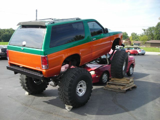 1984 Chevrolet Blazer Ram 3500 Diesel 2-WD