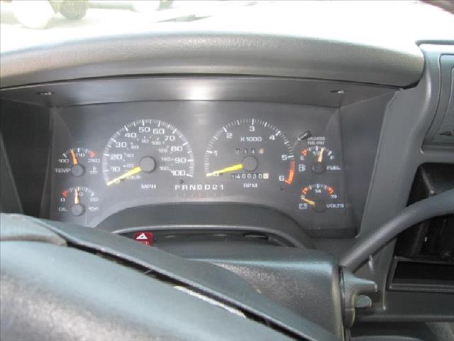 1995 Chevrolet Blazer 2003 Nissan GXE