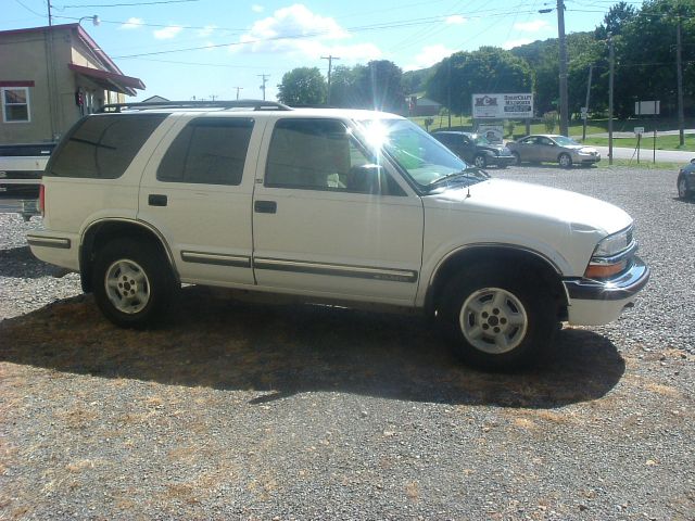 1999 Chevrolet Blazer Camry LE