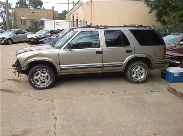 1999 Chevrolet Blazer Camry LE