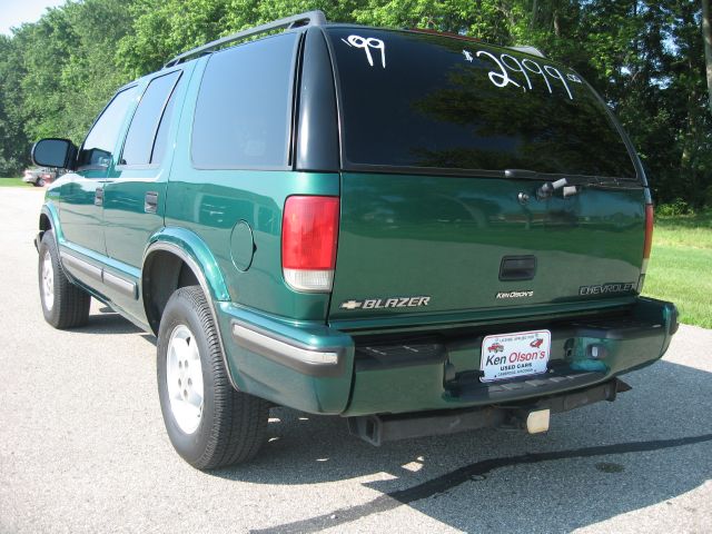 1999 Chevrolet Blazer Camry LE