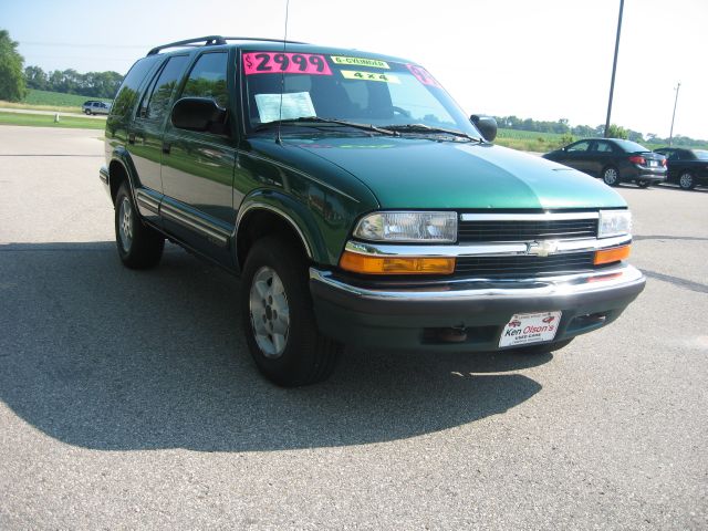 1999 Chevrolet Blazer Camry LE