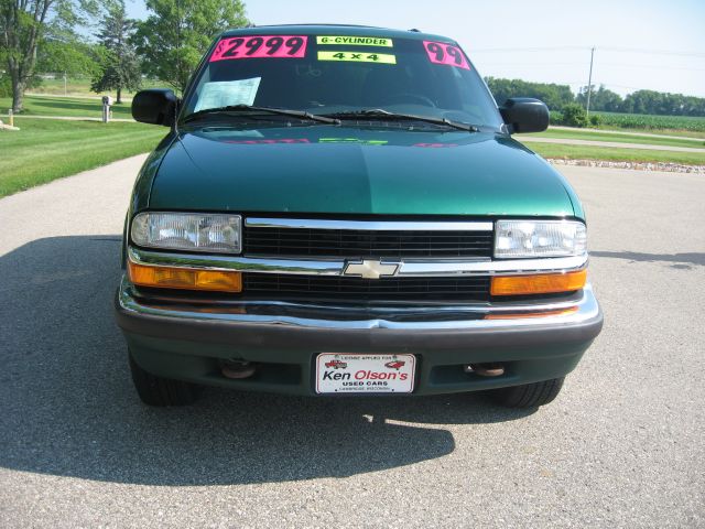 1999 Chevrolet Blazer Camry LE