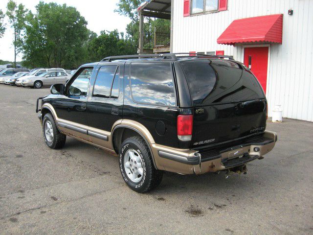 1999 Chevrolet Blazer Camry LE