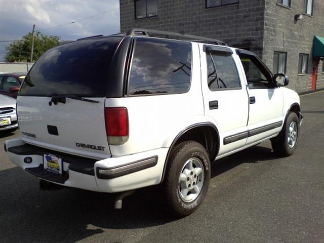 1999 Chevrolet Blazer 2 Dr SC2 Coupe