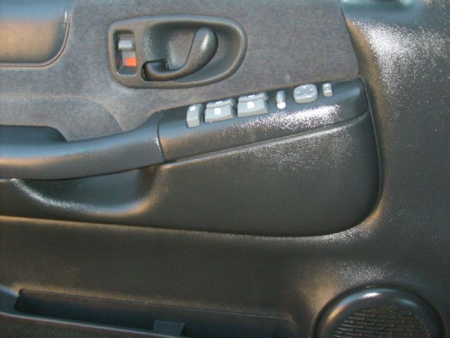 1999 Chevrolet Blazer Camry LE