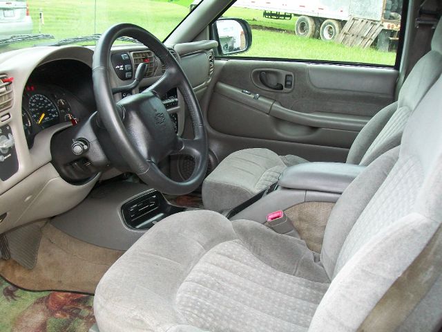 1999 Chevrolet Blazer Camry LE