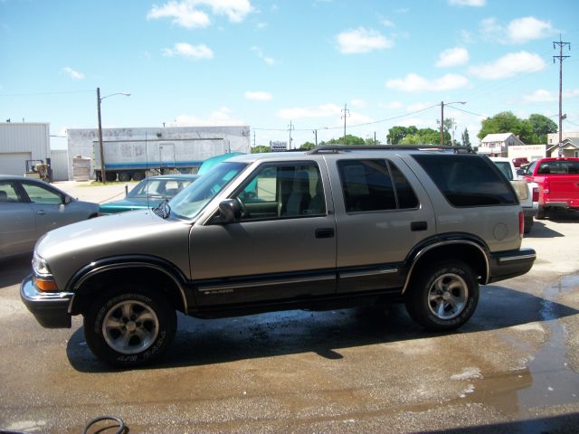 1999 Chevrolet Blazer Laramie Heavy DUTY Dually