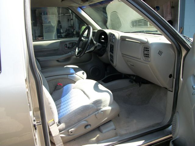 1999 Chevrolet Blazer Laramie Heavy DUTY Dually