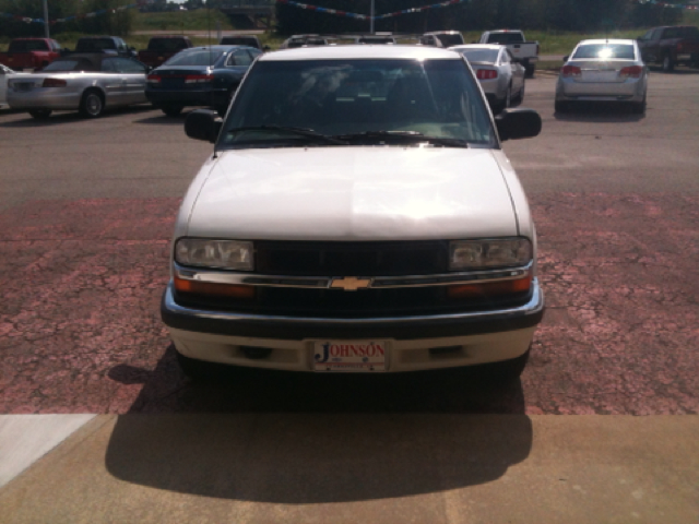 2000 Chevrolet Blazer Camry LE