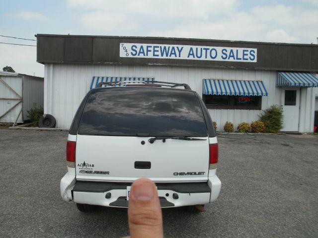 2000 Chevrolet Blazer Hatchback 4door