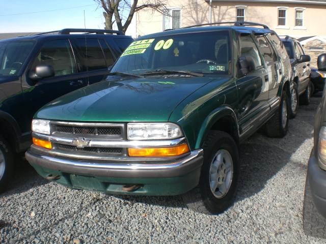 2000 Chevrolet Blazer Laramie Heavy DUTY Dually