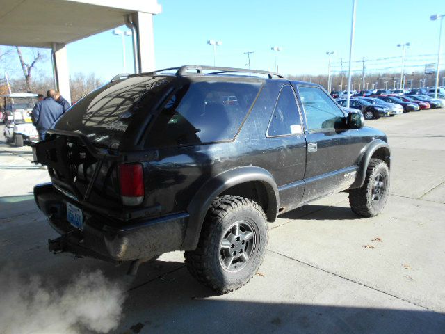 2000 Chevrolet Blazer Laramie Heavy DUTY Dually