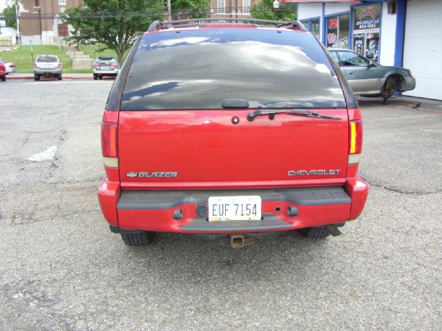 2000 Chevrolet Blazer Laramie Heavy DUTY Dually