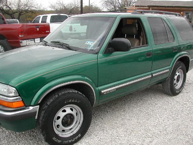 2000 Chevrolet Blazer SL1