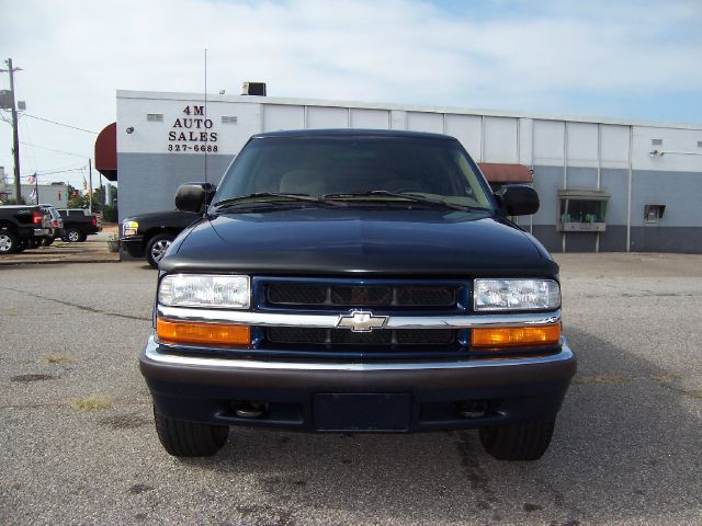 2000 Chevrolet Blazer Camry LE