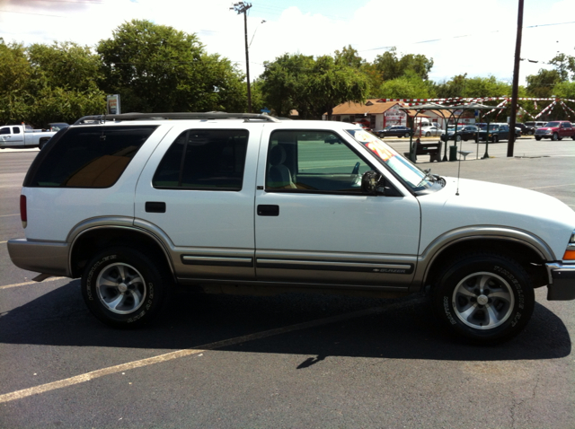 2000 Chevrolet Blazer SL1