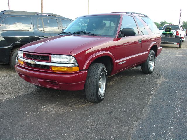 2000 Chevrolet Blazer 2WD QUAD CAB 140.5 ST