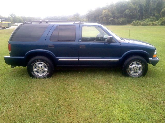 2000 Chevrolet Blazer SE Crew Cab 2WD