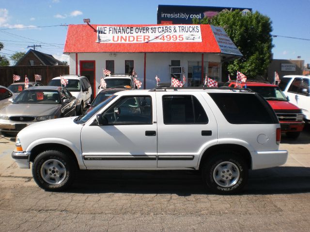 2000 Chevrolet Blazer Camry LE