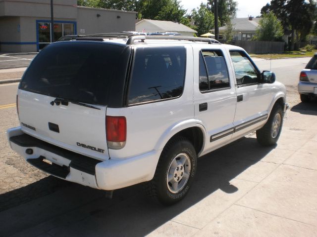 2000 Chevrolet Blazer Camry LE