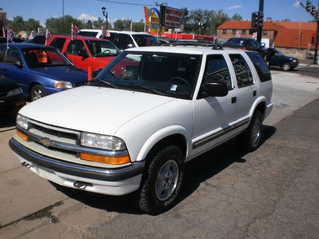 2000 Chevrolet Blazer Camry LE