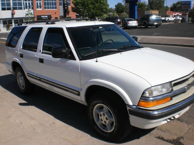 2000 Chevrolet Blazer Camry LE