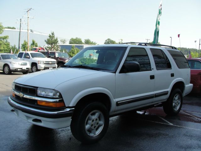 2000 Chevrolet Blazer Camry LE