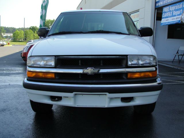 2000 Chevrolet Blazer Camry LE