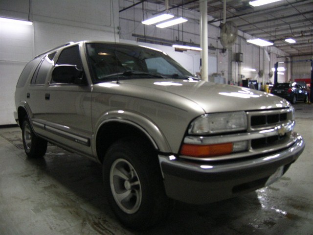 2000 Chevrolet Blazer XLT 2WD