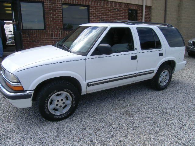 2000 Chevrolet Blazer Camry LE