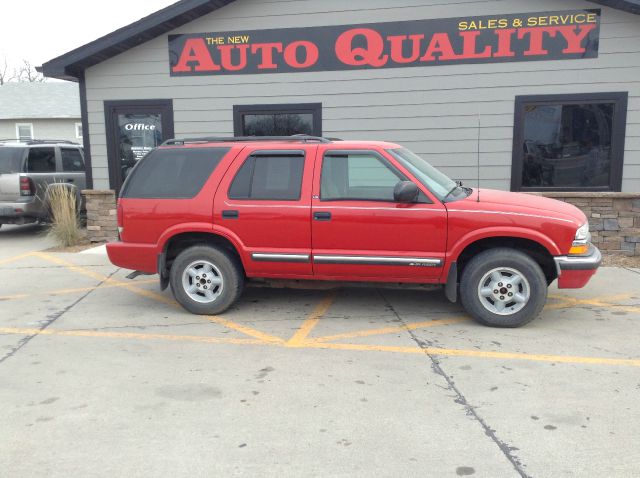 2000 Chevrolet Blazer Camry LE