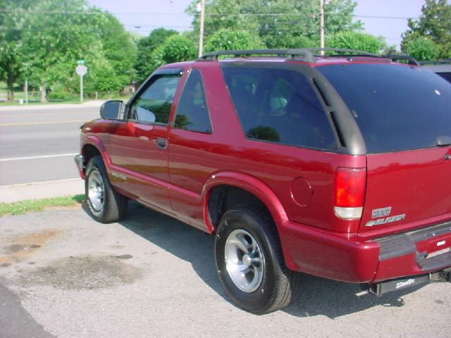 2000 Chevrolet Blazer 2WD QUAD CAB 140.5 ST