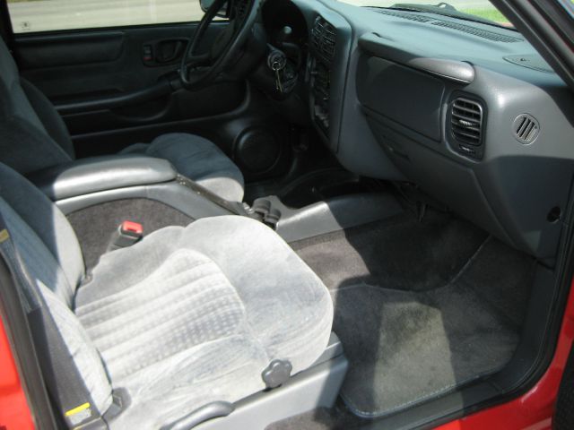 2000 Chevrolet Blazer Camry LE