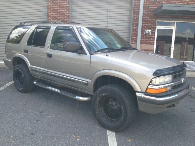 2000 Chevrolet Blazer Camry LE