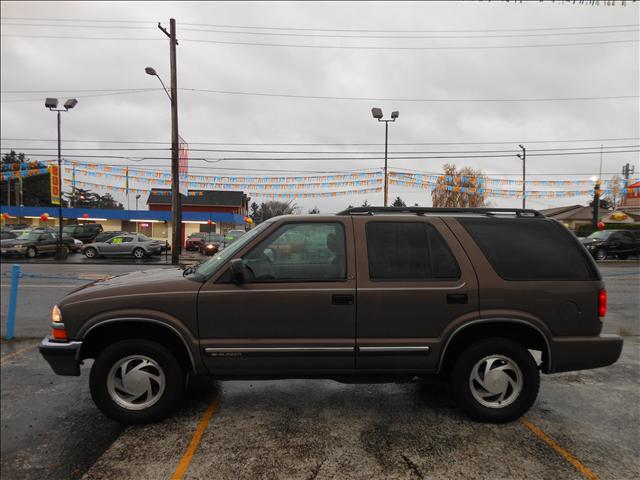 2000 Chevrolet Blazer SL1