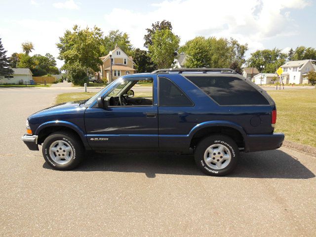 2000 Chevrolet Blazer Laramie Heavy DUTY Dually