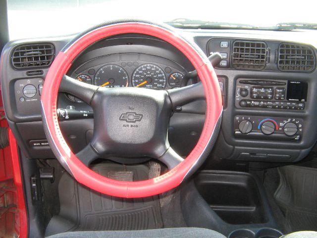 2000 Chevrolet Blazer Camry LE