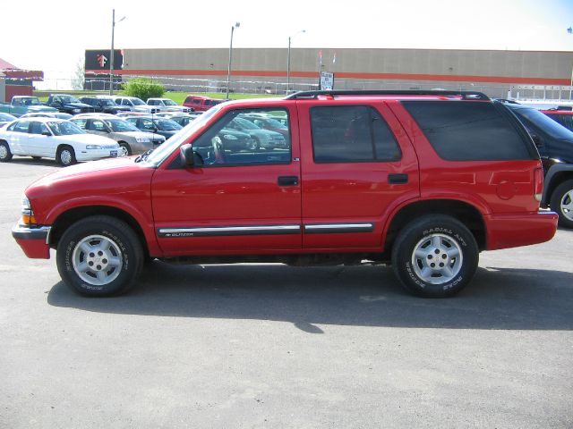 2000 Chevrolet Blazer Camry LE