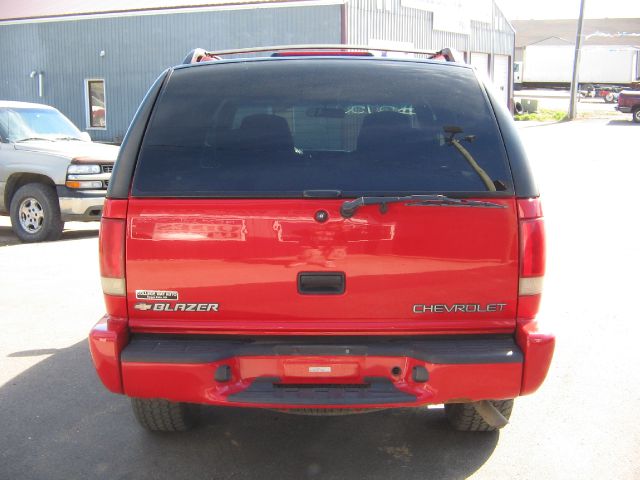 2000 Chevrolet Blazer Camry LE