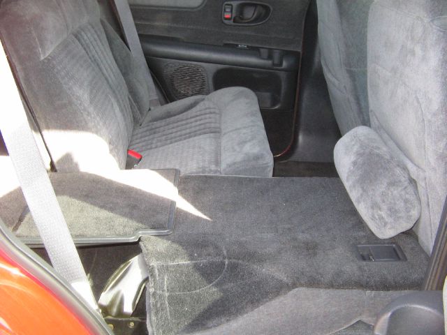 2000 Chevrolet Blazer Camry LE