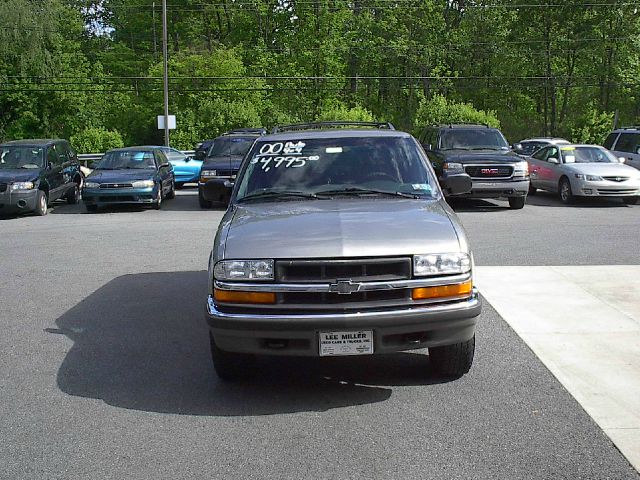 2000 Chevrolet Blazer Camry LE