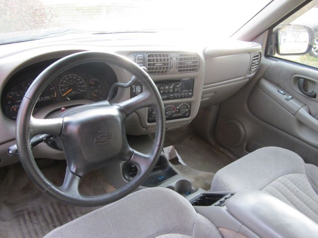 2000 Chevrolet Blazer Laramie Heavy DUTY Dually