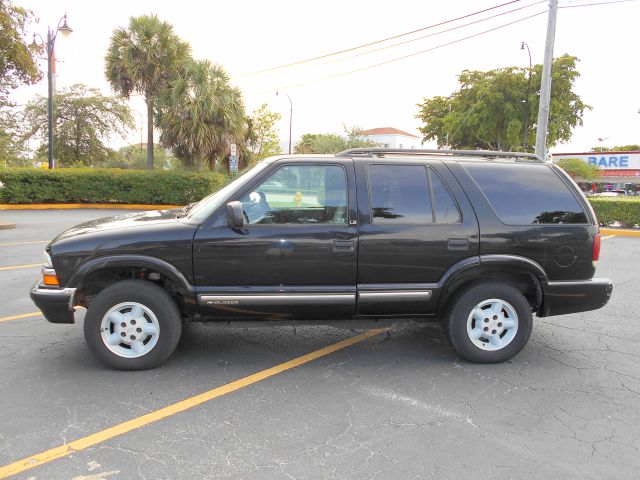 2000 Chevrolet Blazer Camry LE