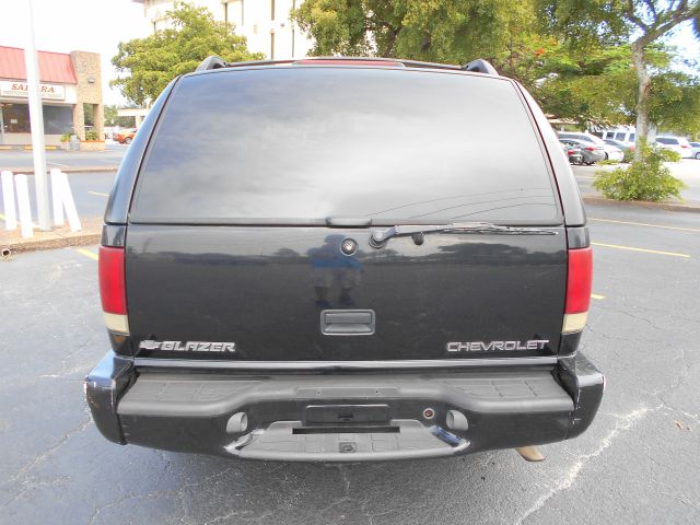 2000 Chevrolet Blazer Camry LE