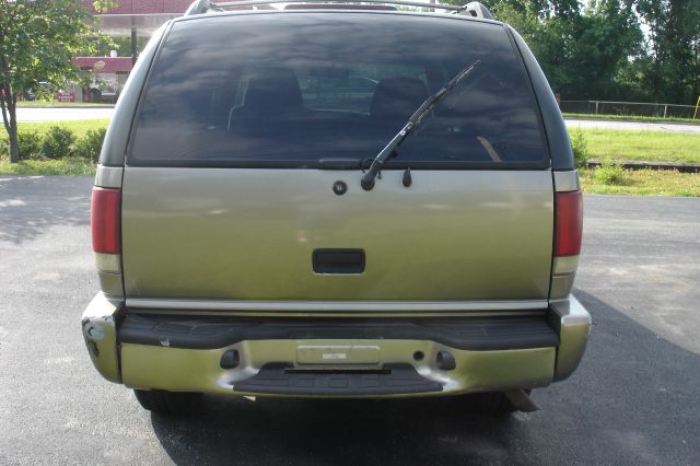 2000 Chevrolet Blazer Camry LE