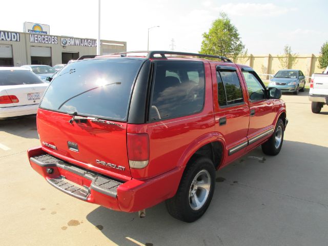 2000 Chevrolet Blazer Laramie Heavy DUTY Dually