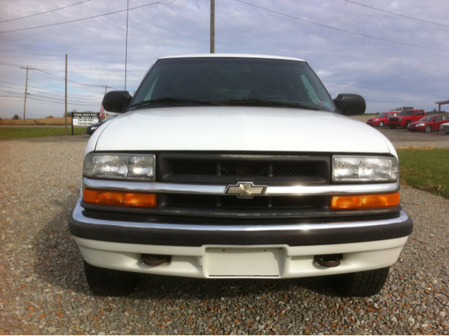 2000 Chevrolet Blazer Camry LE