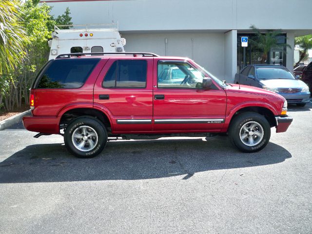 2000 Chevrolet Blazer EXT CAB XLT 4X4 4.