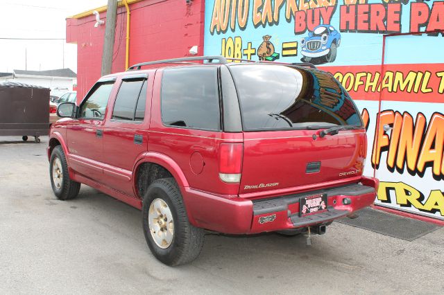 2000 Chevrolet Blazer Luxury 4WD W/ RES